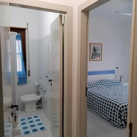 Fittacamere Iside Pensionat 3*